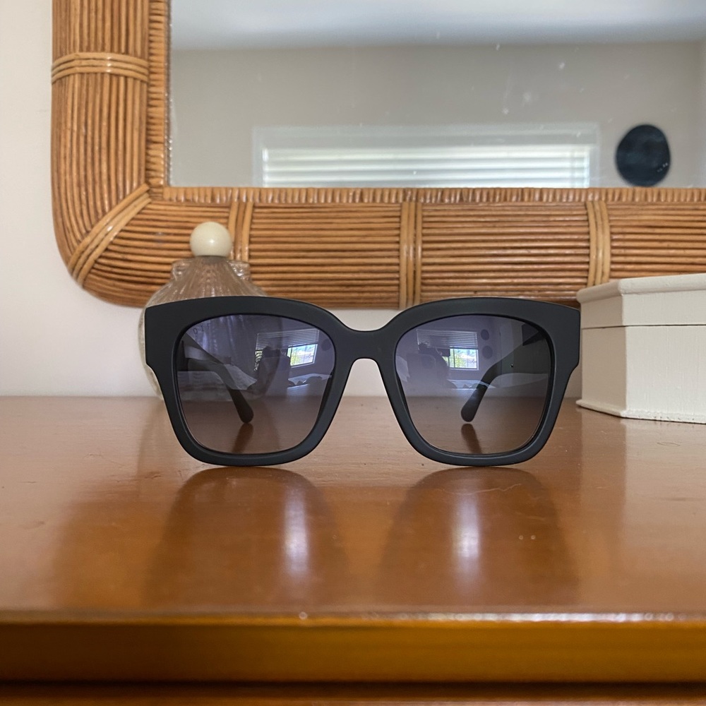 DIFF Eyewear Bella II Polarized Sunglasses